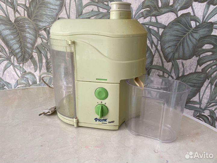 Электрическая соковыжималка Vigor Германия