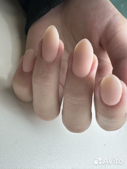Маникюр педикюр