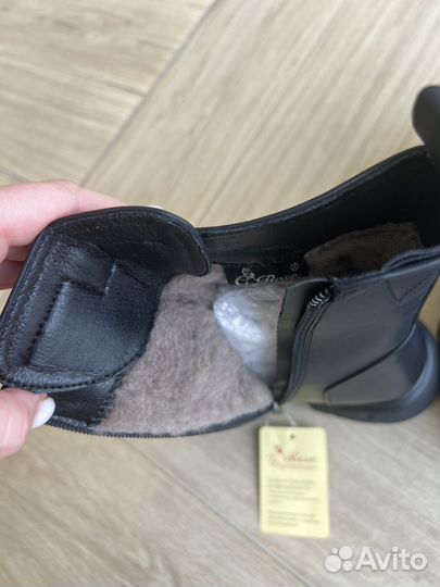 Ботинки для девочки, 38размер