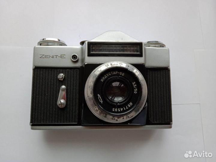 Фотоаппарат Зенит Е и боди Зенит Е