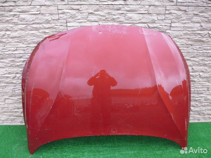 Капот Вольво V40 2012-2016