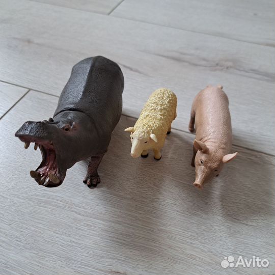 Игрушки Collecta овца, свинья, гиппопотам