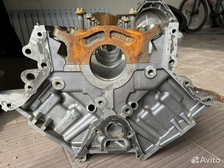 Блок Цилиндров N63b44