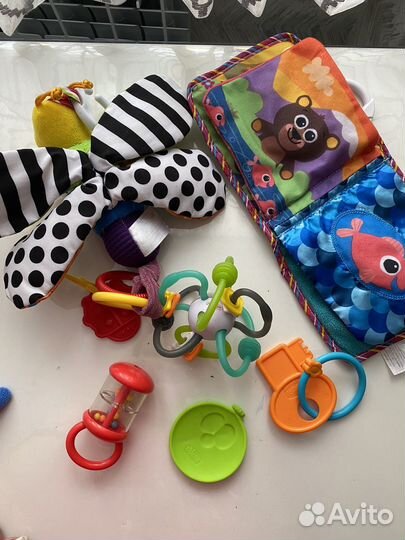 Развивающие игрушки для малышей от 0 до 2 лет