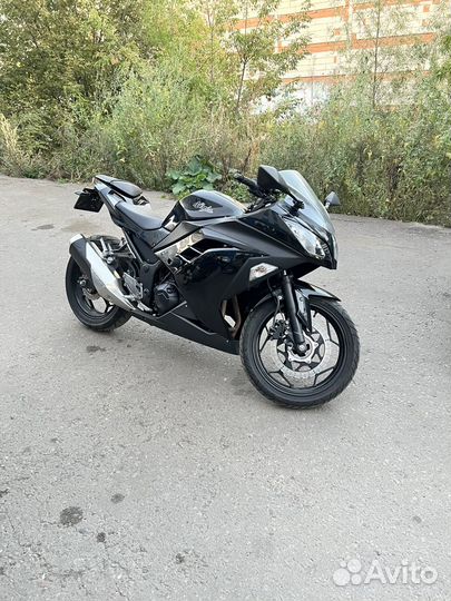 Kawasaki ninja 300