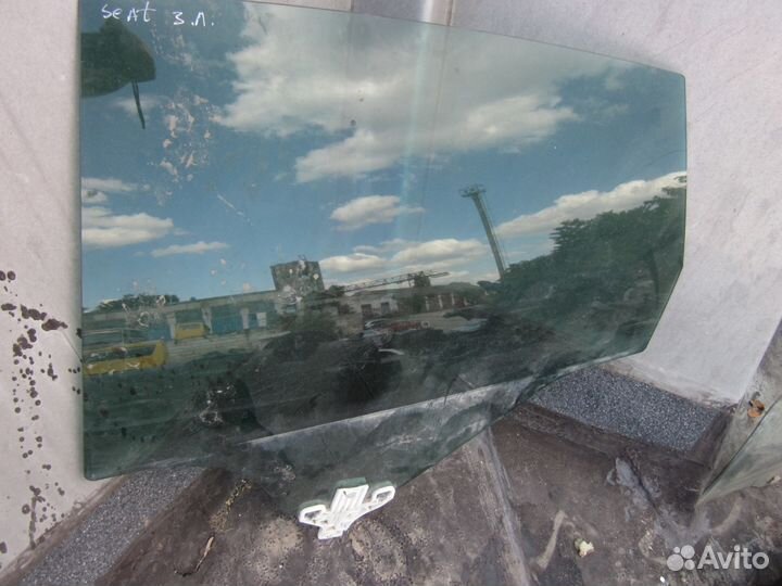 Seat Toledo 3 стекло двери задней левой