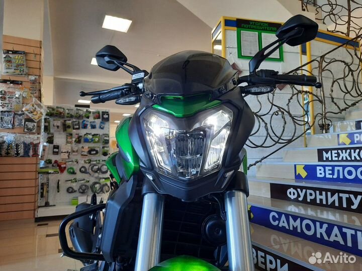 Мотоцикл Bajaj Dominar 400