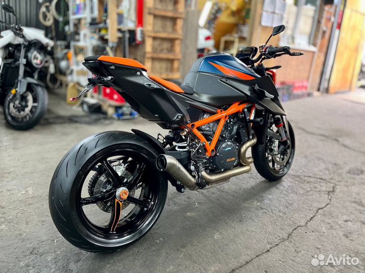 KTM 1290 superduke R