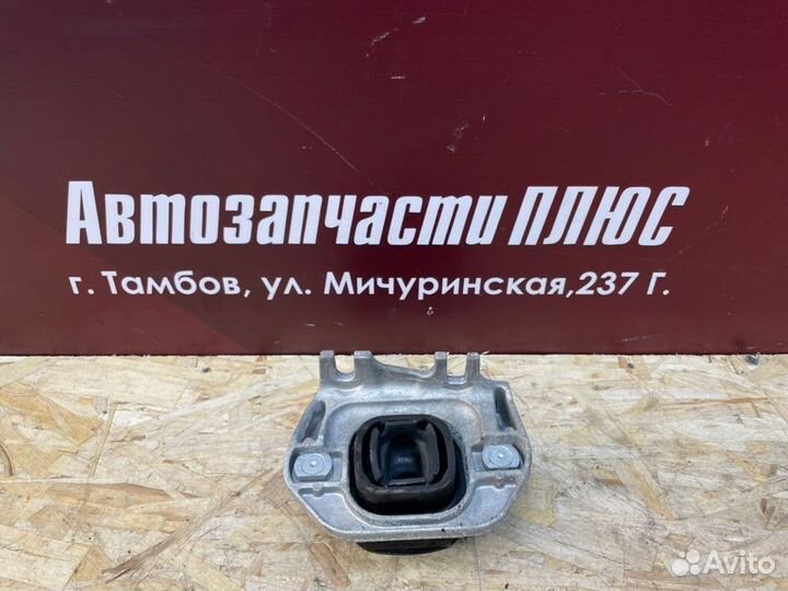 Опора двигателя Renault Duster