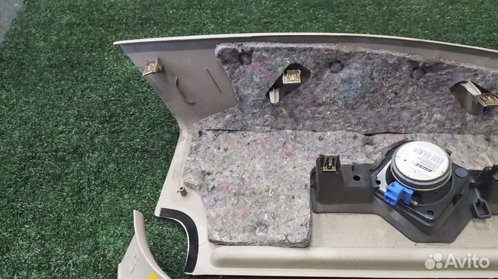 Обшивка стоек крыши задняя Cadillac Escalade LQ9