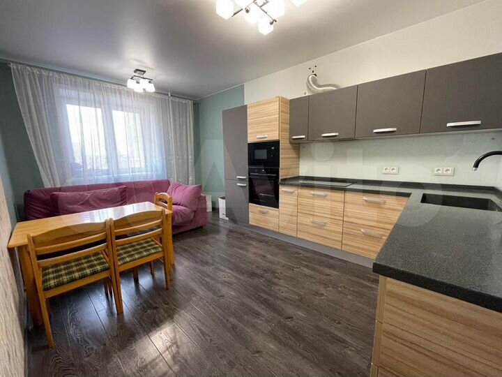 3-к. квартира, 90 м², 5/16 эт.