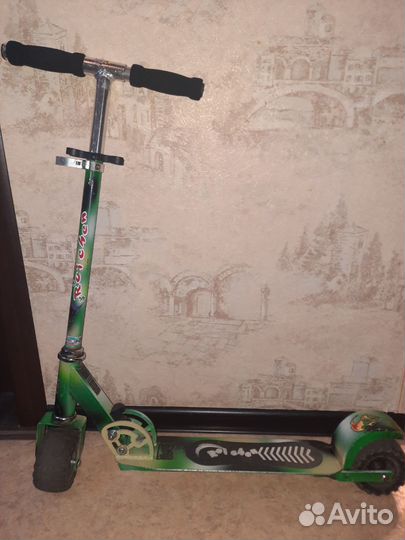 Самокат и снегокат