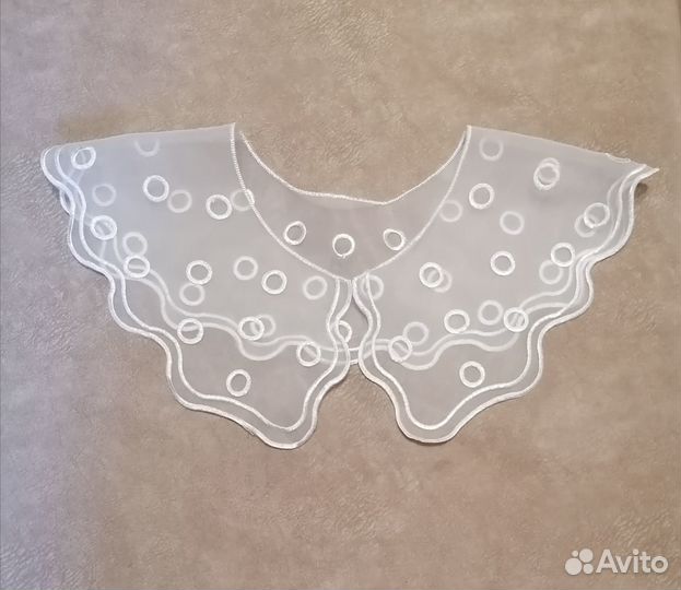 Большой пришивной воротничок