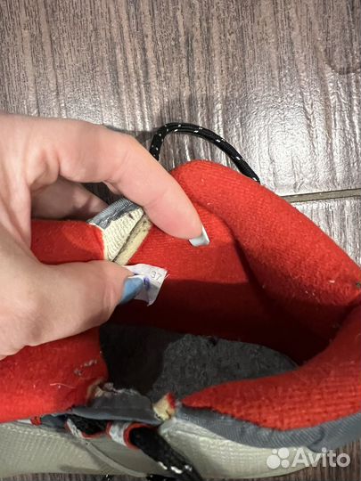 Лыжные ботинки