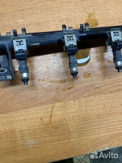 Ford fiesta mk6 топливная рампа форсунки iqje 1.4