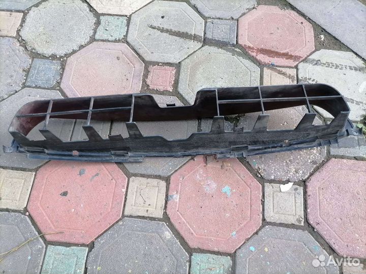 Решетка переднего бампера Mitsubishi Lancer 9 2005