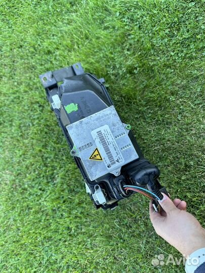 Фара ксеноновая левая Octavia tour