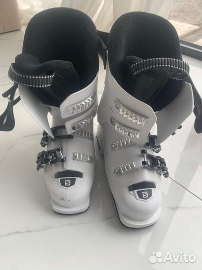 Детские горнолыжные ботинки универсал salomon