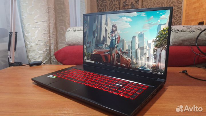 Большой игровой ноутбук MSI