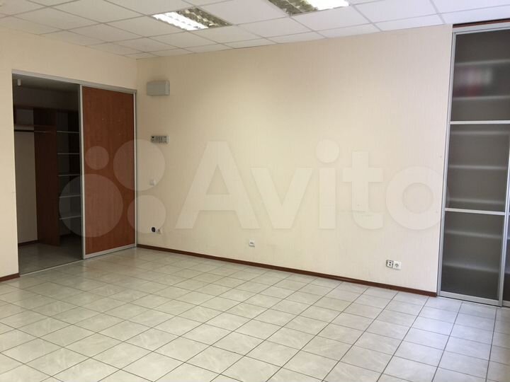 Склад отапливаемый 72 м² + офис 81 м²