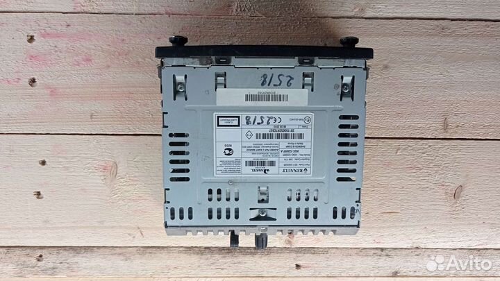 Авто магнитола Renault logan