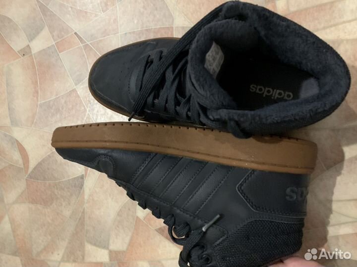 Кроссовки adidas