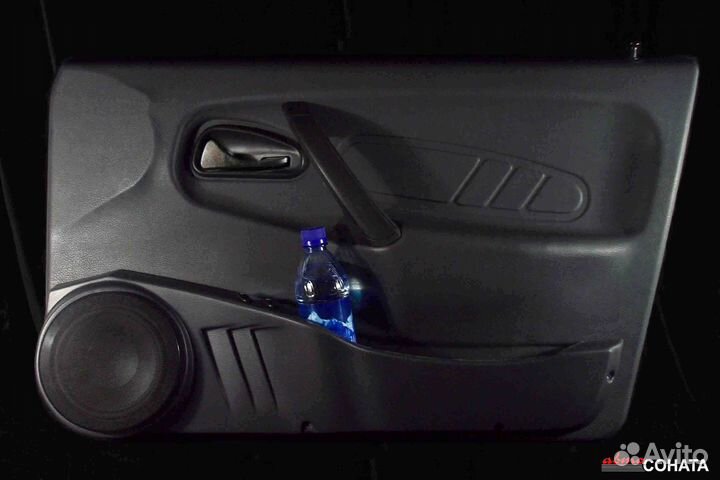 Подиумы Ваз 2114, 2115 (с подстаканником) 16-17 см