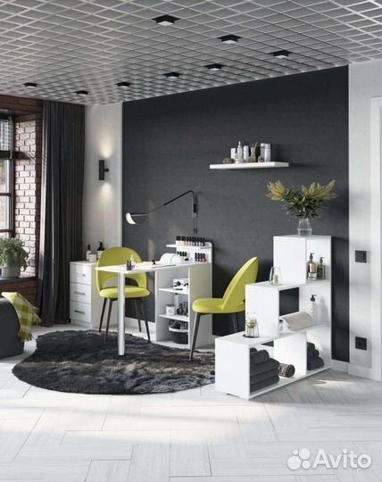 Маникюрный стол складной