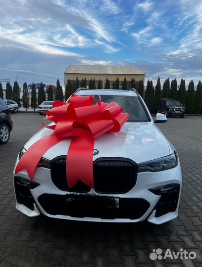 Большой бант на машину