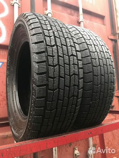 Goodyear Ice Navi Zea 215/65 R16