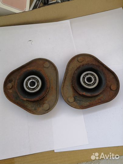 Опорные подшипники Тойота Авенсис 1,8