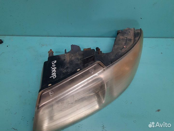 Фара левая Chrysler voyager 3