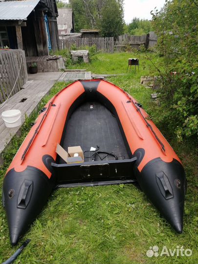 Продажа лодки с мотором