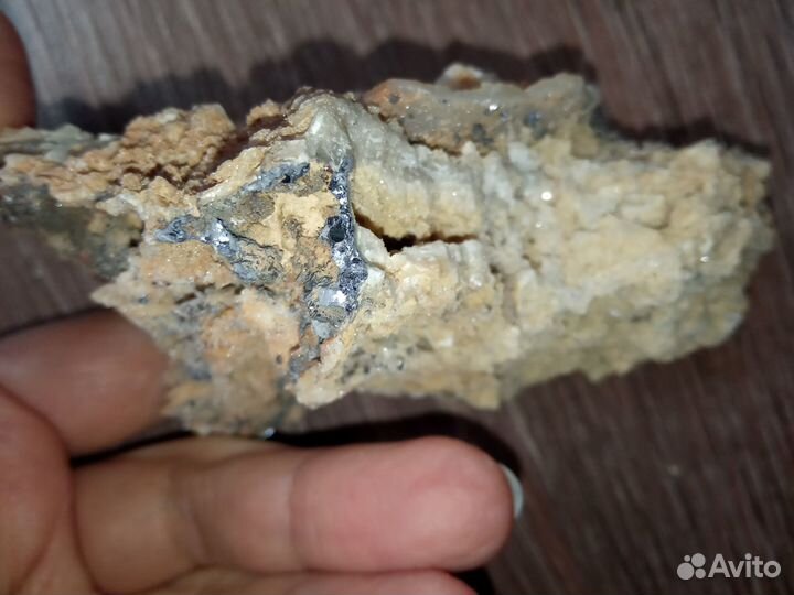 Камни и минералы