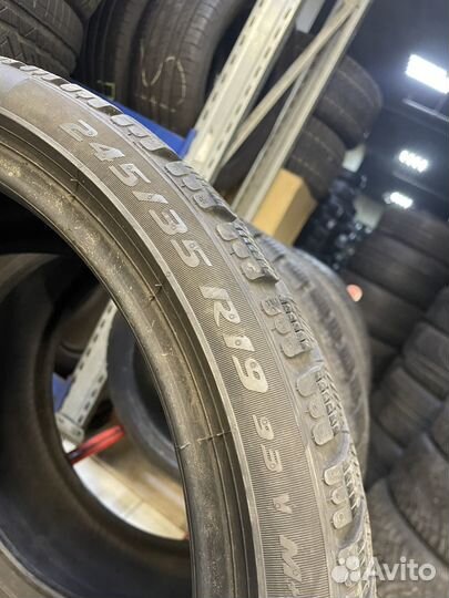 Pirelli P Zero Winter 245/35 R19