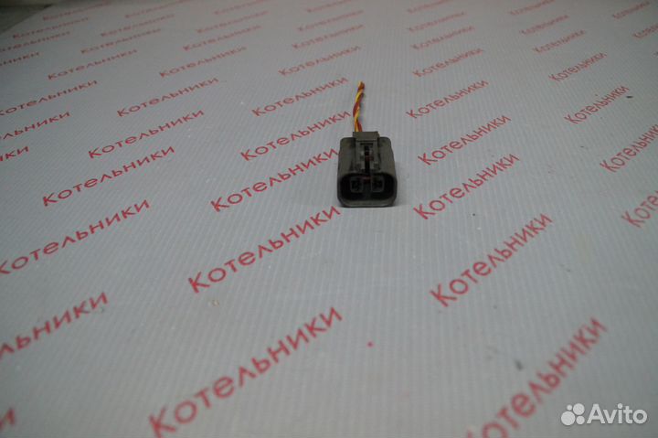 Nissan 23100-8N210 Разьем генератора