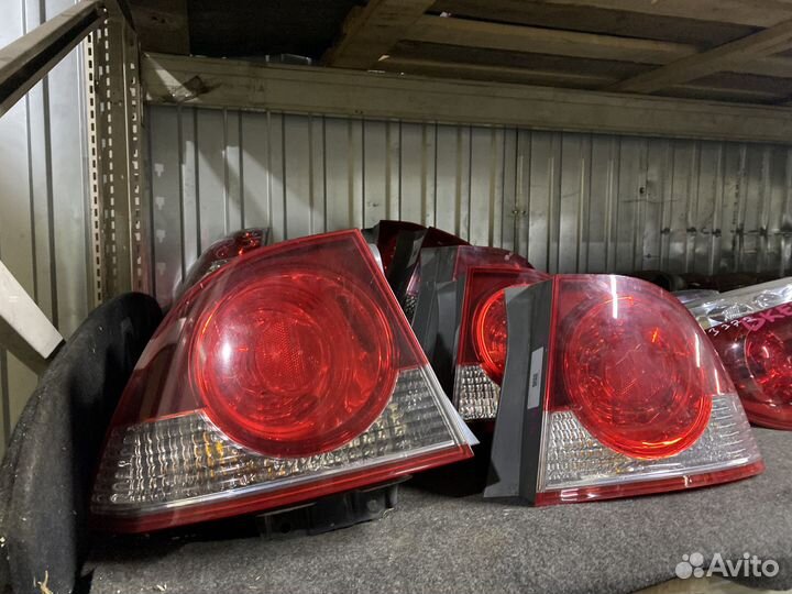 Фонарь Honda Civic 4D правый левый