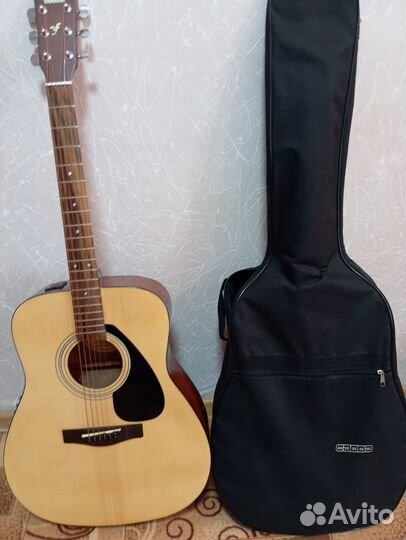 Гитара и комбоусилитель