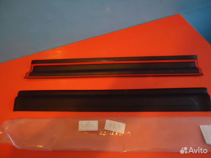 Накладки на пороги Мерседес Вито/Виано с 2003г