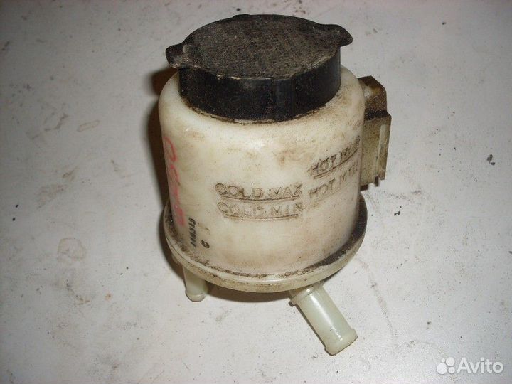 Бачок гидроусилителя