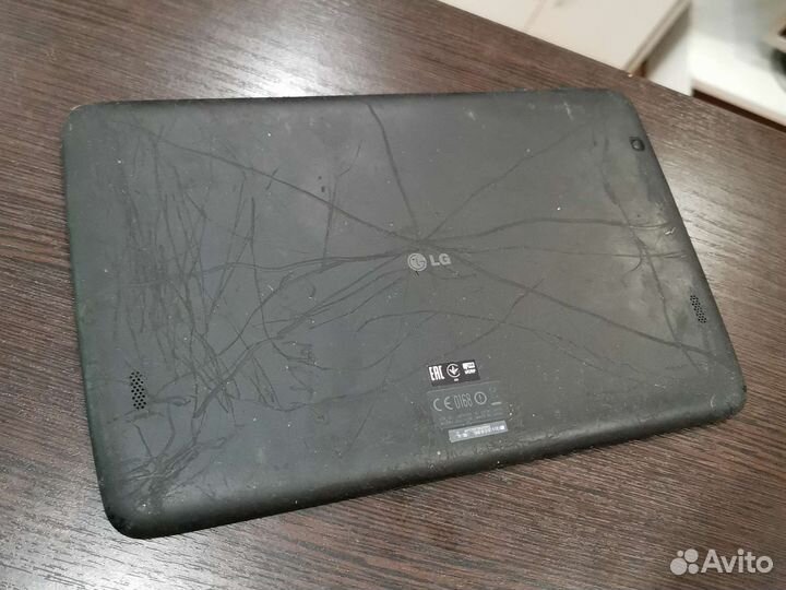 LG V700 дефект