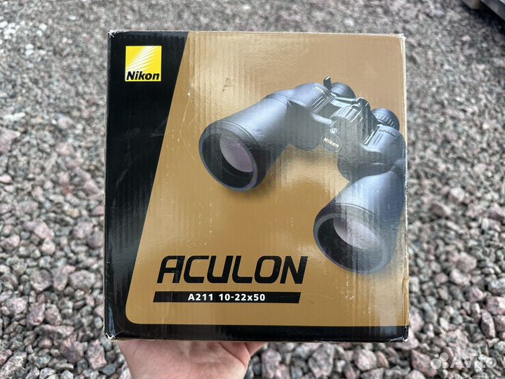 Бинокль Nikon Aculon A211 10-22x50