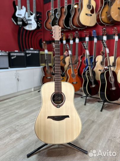 Акустическая гитара LAG T-70D NAT