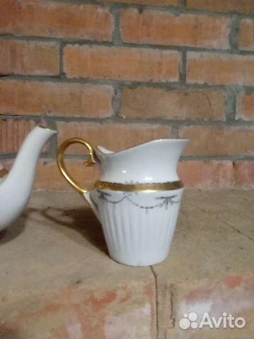 Чайник и сахарница молочник и чайная пара