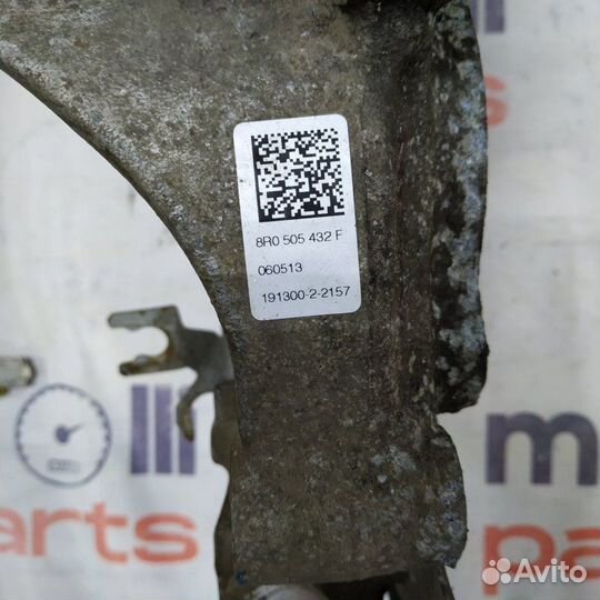 Кулак поворотный задний Audi Q5 8R 2013