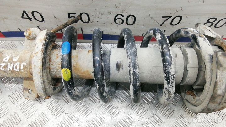 Стойка передняя Nissan Primastar (2002-2014)