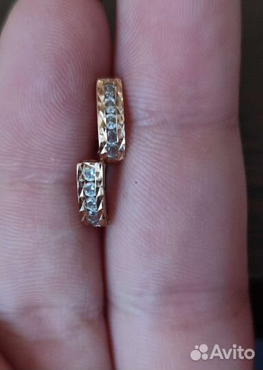 Золотые серьги детские новые