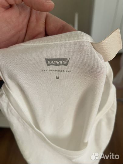 Футболка levis