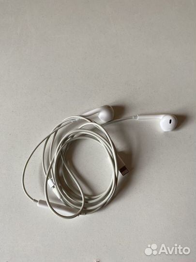 Проводные наушники Apple EarPods (Lightning)