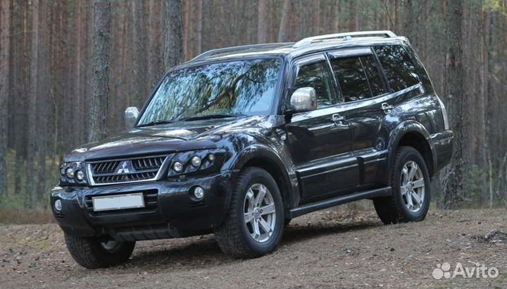 Лобовое стекло Митсубиси Паджеро